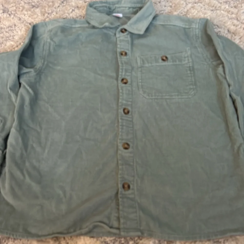 Wonder Nation large husky (10-12)  Boys Long Sleeve Shacket- milieu green